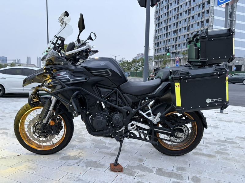 二手贝纳利TRK552
