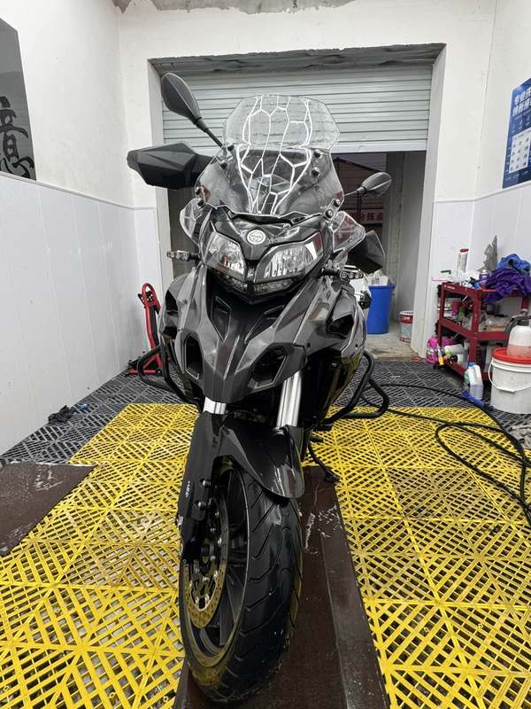 二手贝纳利金鹏 TRK502
