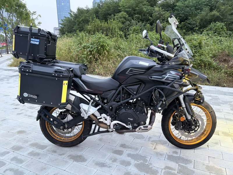 二手贝纳利TRK552