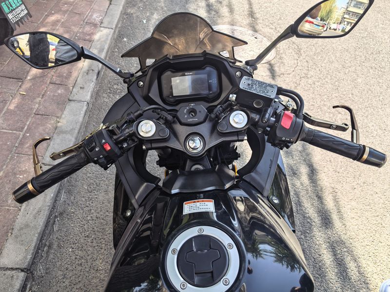 二手豪爵铃木GSX250R