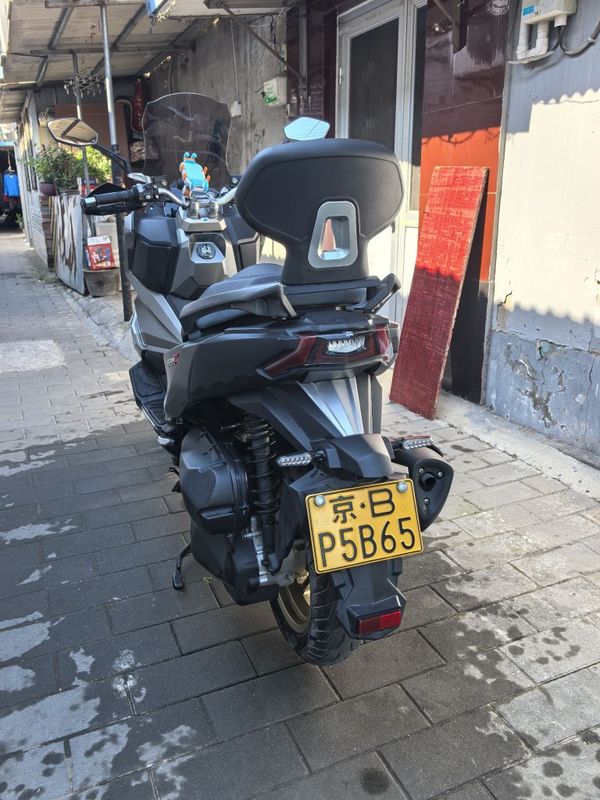 二手三阳哈士奇 Husky ADV300