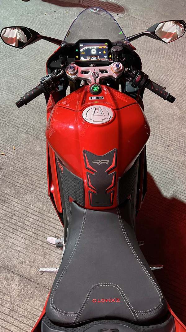 二手张雪机车820RR