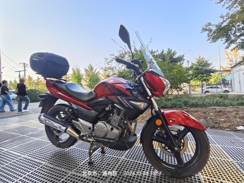 二手豪爵铃木骊驰 GW250