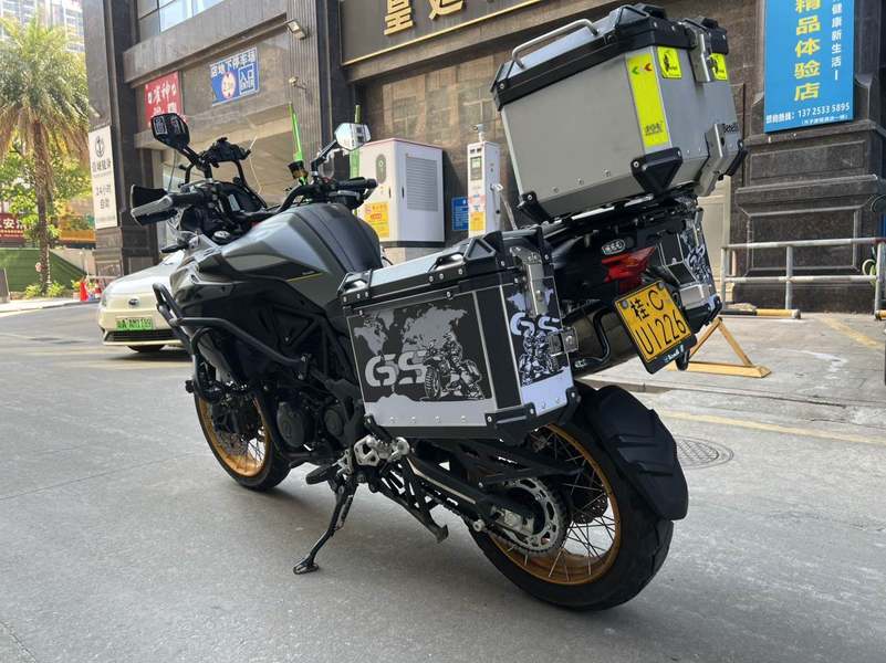二手贝纳利金鹏 TRK502