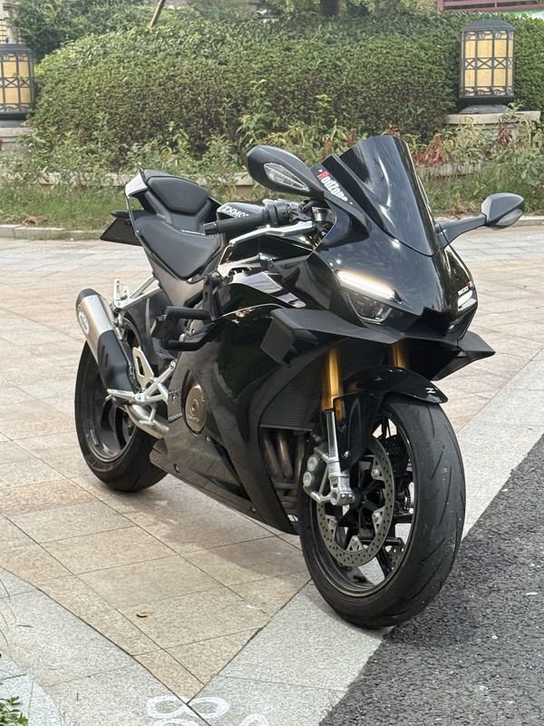 二手张雪机车500RR