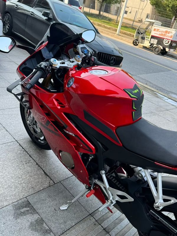 二手张雪机车500RR