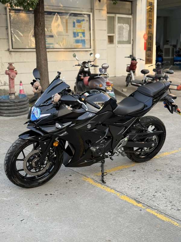 二手豪爵铃木GSX250R