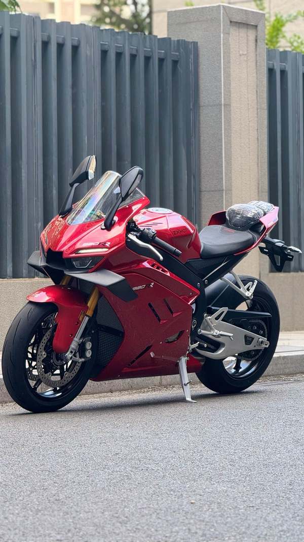 二手张雪机车820RR