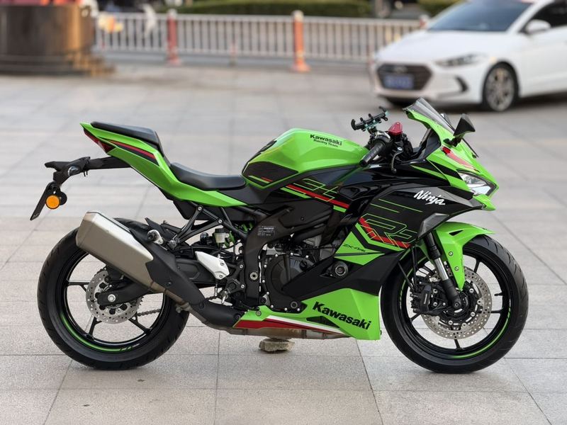 二手川崎ZX-4R