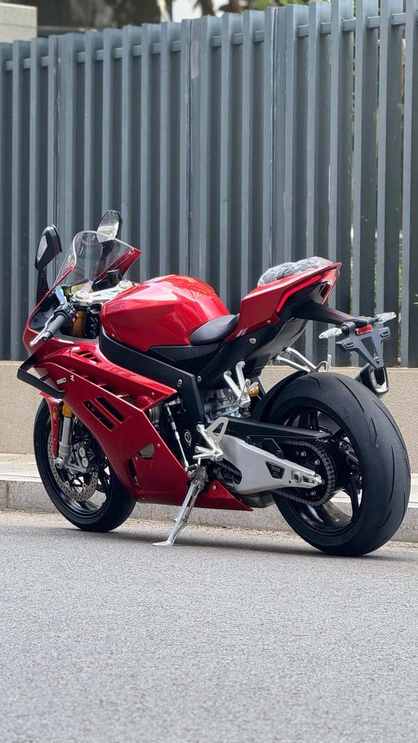 二手张雪机车820RR