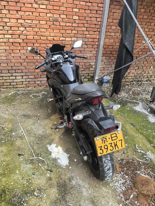 二手豪爵铃木GSX250R