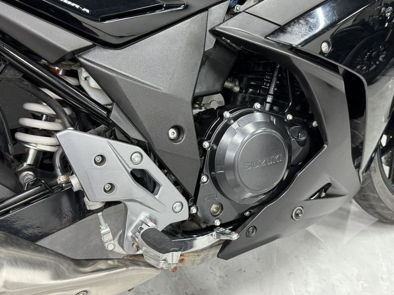二手豪爵铃木GSX250R