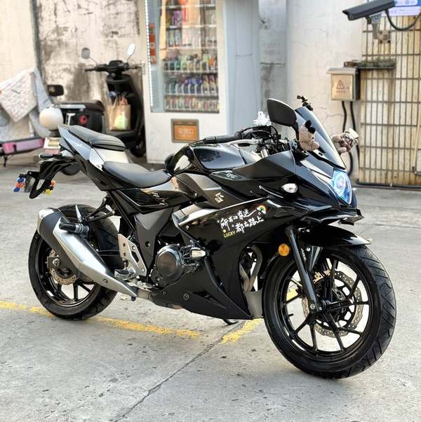 二手豪爵铃木GSX250R