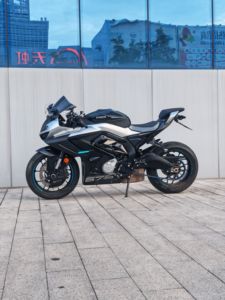 二手春风675SR-R