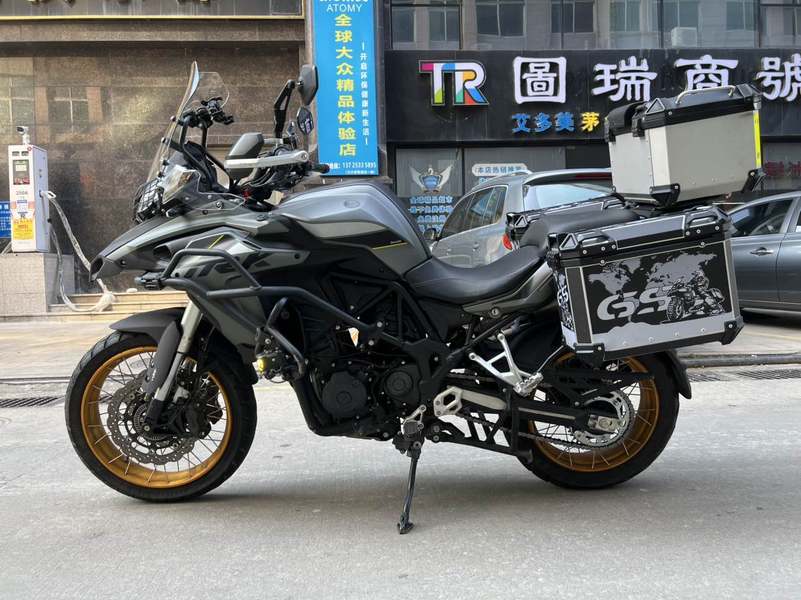 二手贝纳利金鹏 TRK502