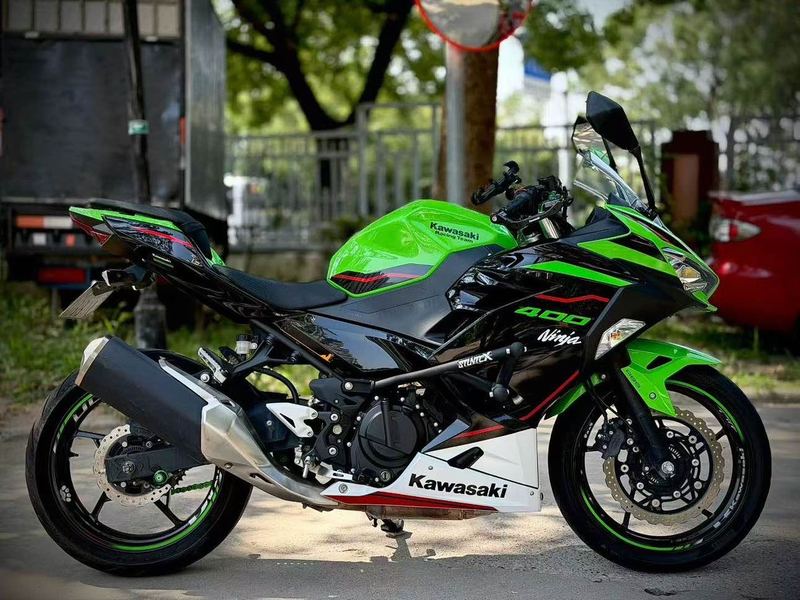 二手川崎Ninja 400