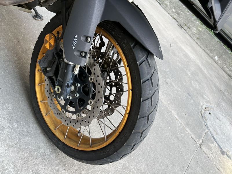 二手贝纳利金鹏 TRK502