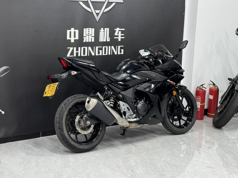 二手豪爵铃木GSX250R