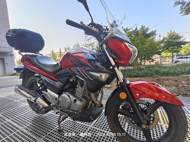 二手豪爵铃木骊驰 GW250