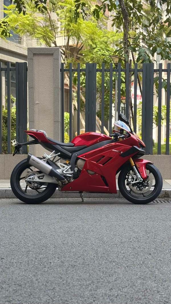 二手张雪机车820RR