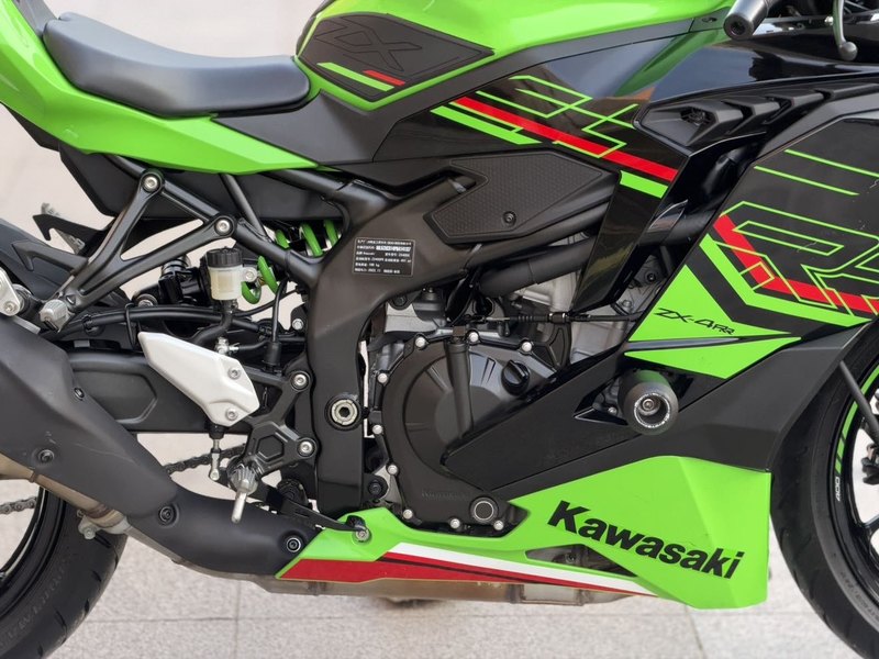 二手川崎ZX-4R