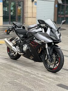 二手贝纳利龙卷风 Tornado 302R