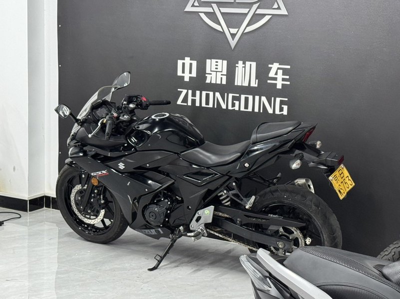 二手豪爵铃木GSX250R