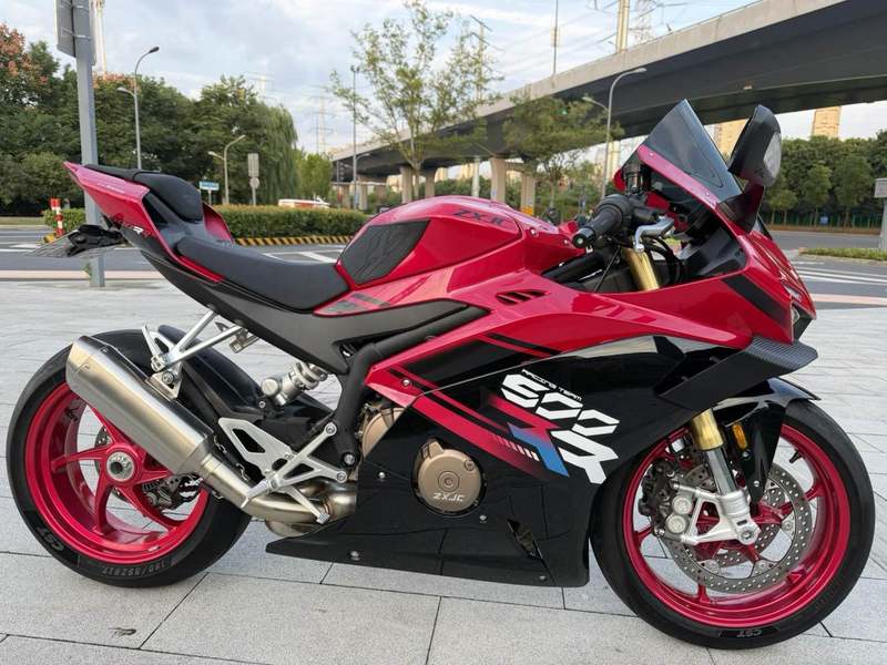 二手张雪机车500RR