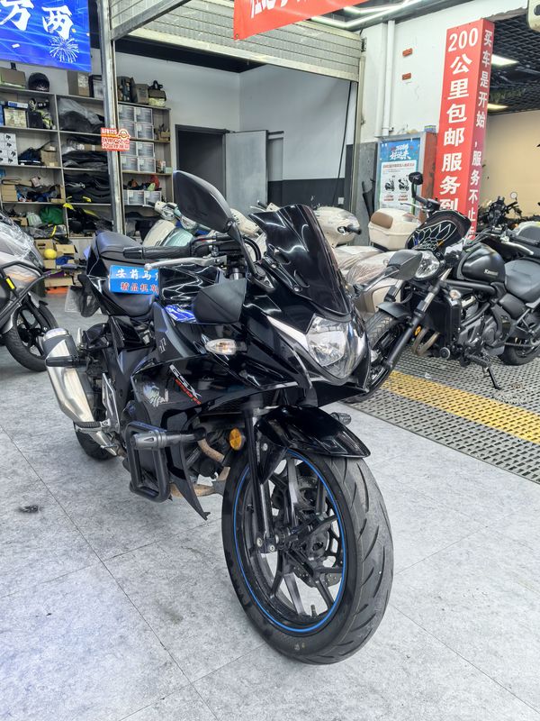 二手豪爵铃木GSX250R
