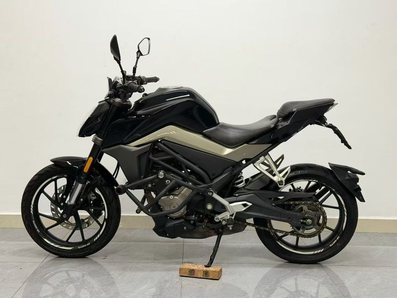 二手春风250NK