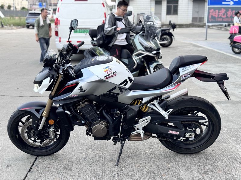 二手QJMOTOR追600