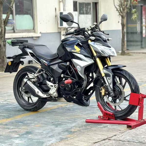 二手五羊本田CB190R 暴锋眼