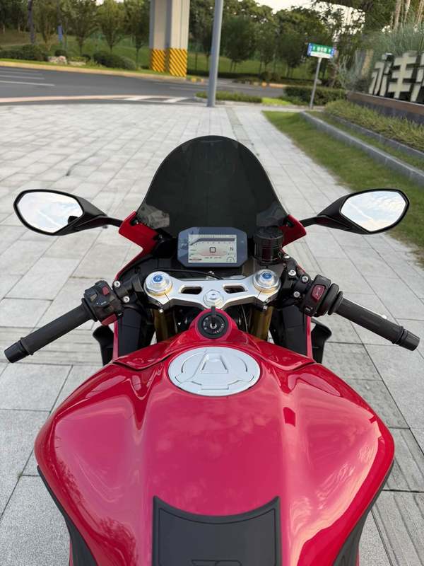 二手张雪机车500RR