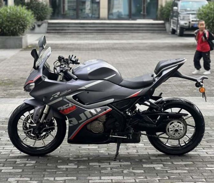 二手QJMOTOR赛250