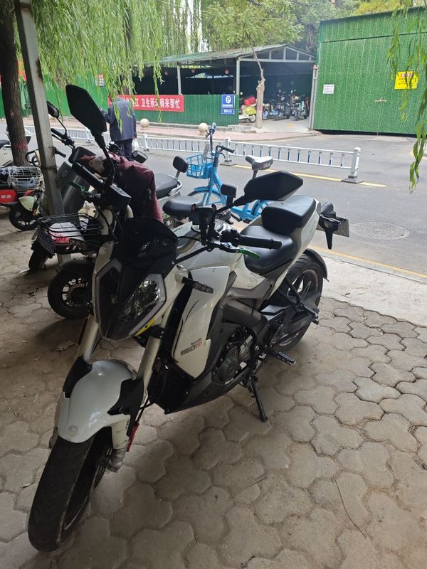 二手贝纳利小迅龙 BN150S