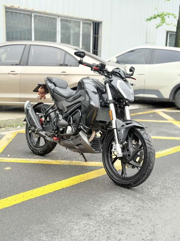二手贝纳利小迅龙 BN150S