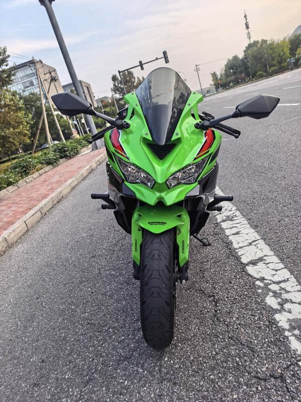 二手川崎ZX-4R