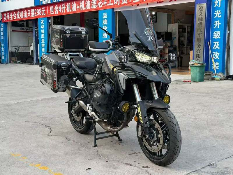 二手贝纳利TRK702