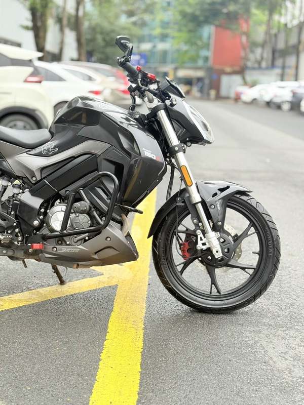 二手贝纳利小迅龙 BN150S