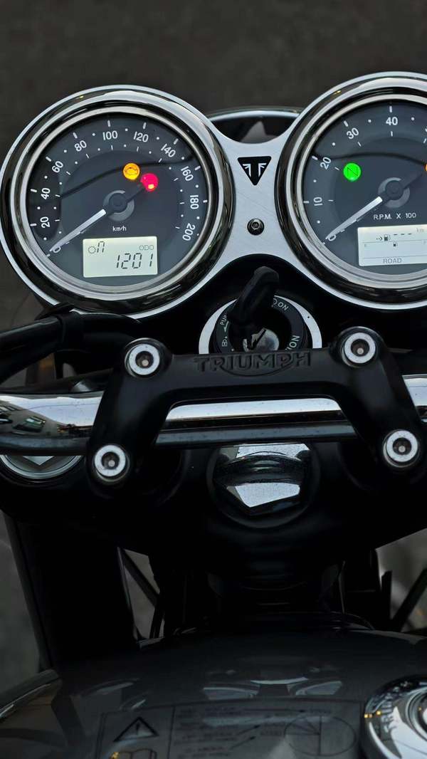 二手凯旋Bonneville T120