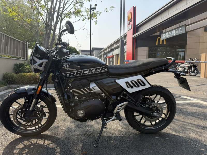 二手凯旋Tracker 400
