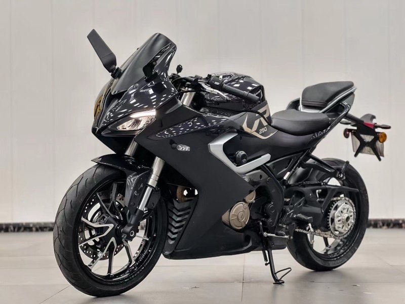 二手QJMOTOR赛250