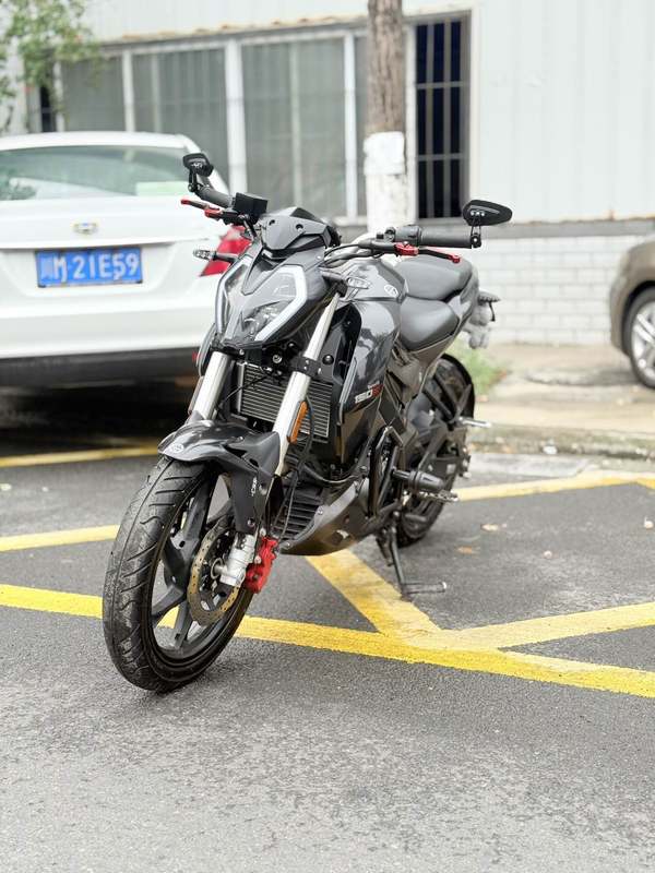 二手贝纳利小迅龙 BN150S