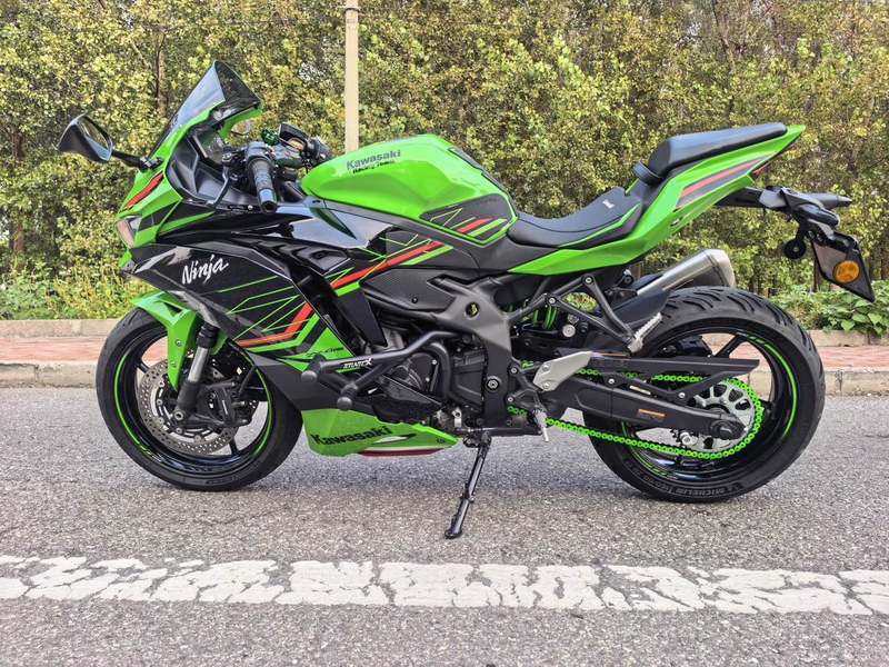 二手川崎ZX-4R