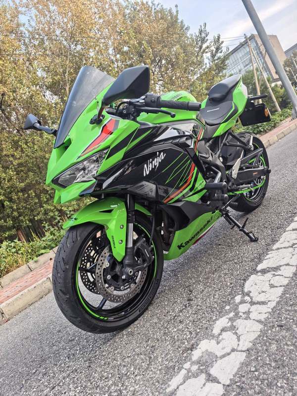 二手川崎ZX-4R