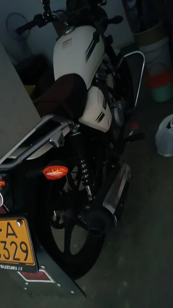 二手济南铃木酷飚150