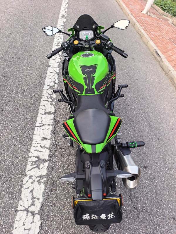 二手川崎ZX-4R