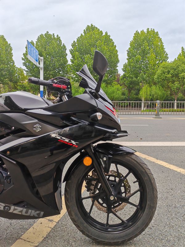 二手豪爵铃木GSX250R