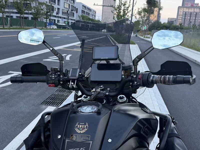 二手贝纳利TRK702