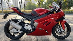 二手张雪机车820RR